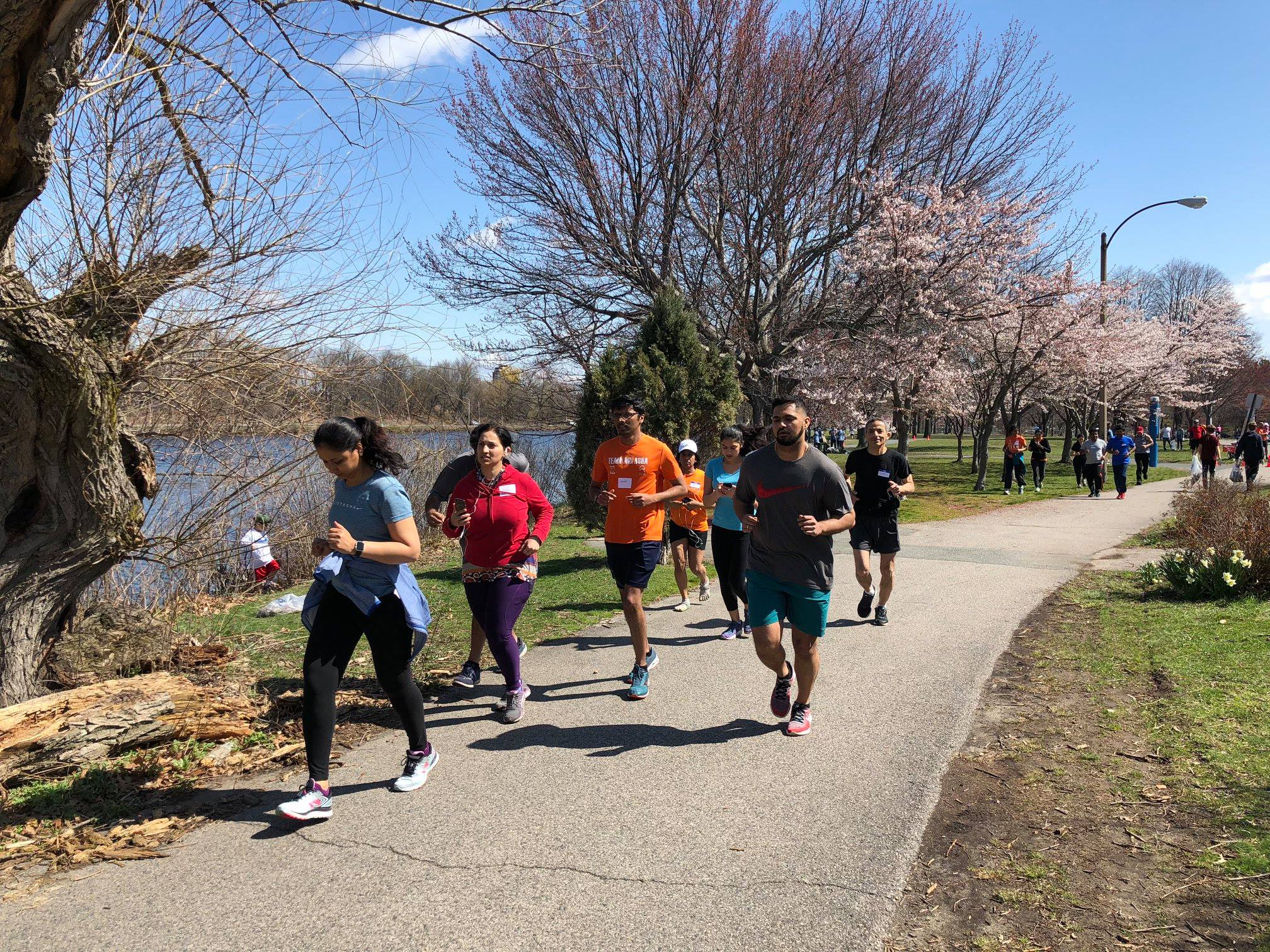 Two runners on the street